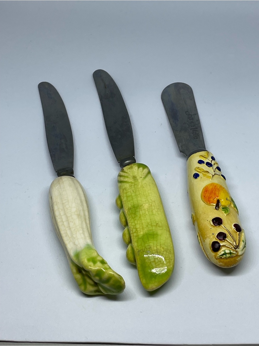 Three Vegetable-themed Spreader Set